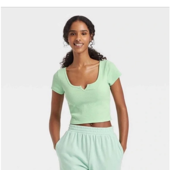 Colsie top - light green size small - Picture 3 of 3